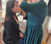 Kurs z technik wykonania makijażu i zdobienia paznokci